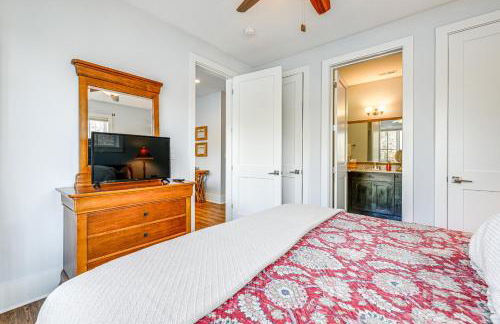 Direct Lake Access and Fire Pit Tuckasegee Cottage! - Foto 19