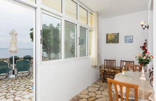 Dinos Walk to Beach Sea Views A C Wifi Car Not Required - 291 - Foto 18