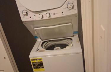 Modern Space Great For Extended Stays Pool & Gym - Foto 4