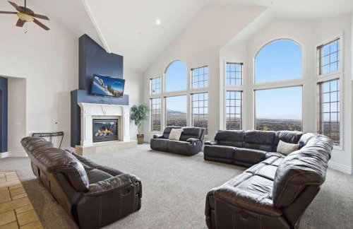 Private Family Home with Hot Tub - Foto 6