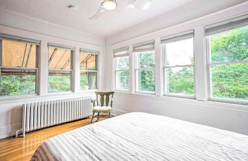 Majestic Richmond Apt with Tranquil Koi Pond! - Foto 22