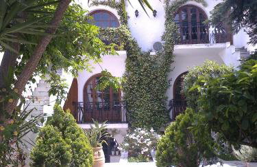 Villa Belmar Self-Catered Apartments - Photo 32