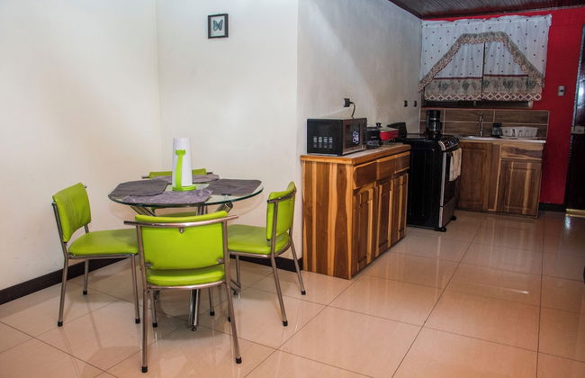 Aloj Entero 1km Juan Santamaría Airport - Foto 22