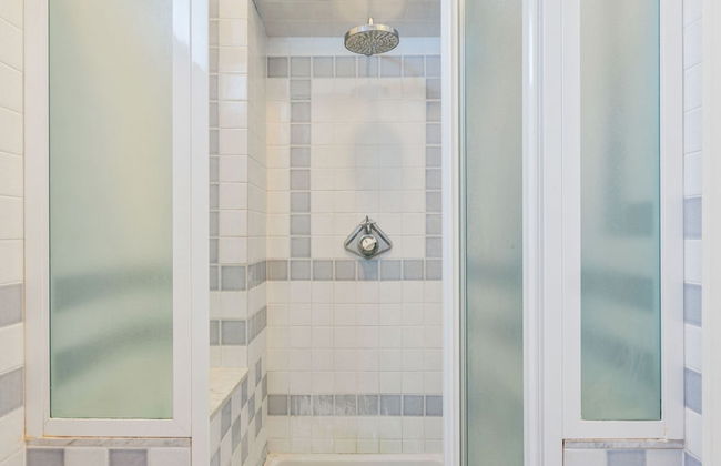 Empoli Villa With Private Pool - Photo 17