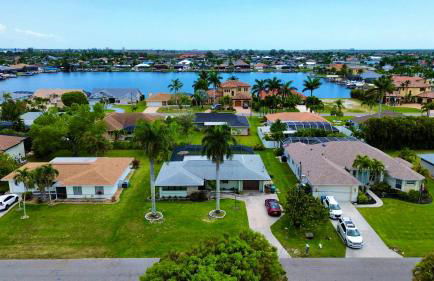 Family Fun-Prime Location Heated Pool Sleeps10 Villa - Foto 3