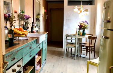 Charming and Design Attic Loft Central Milan in coolest area Navigli Ticinese - Foto 9