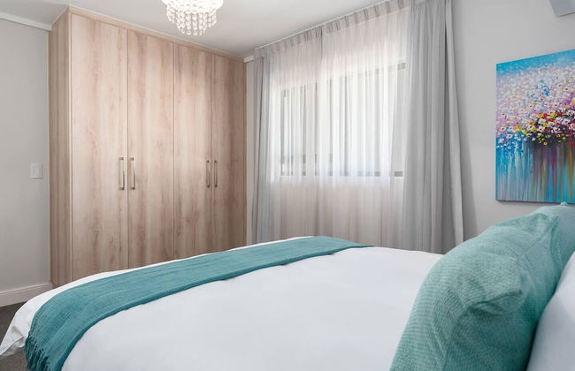 Waters Edge 319 - Photo 2