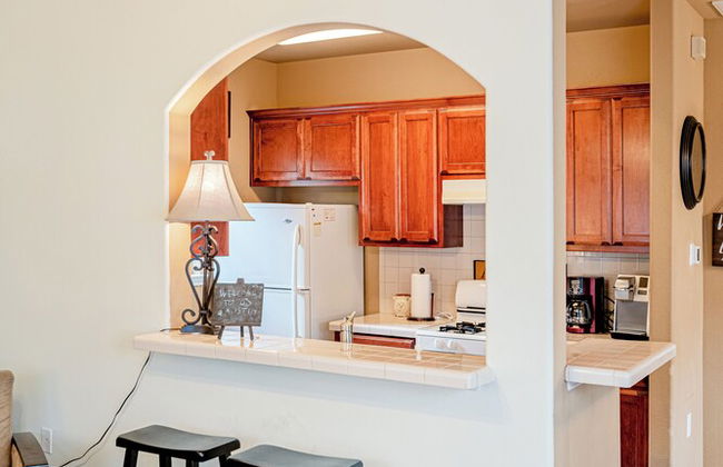 Quiet 2 Story Walkable to East Side Eateries - Foto 9