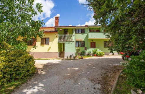 Beautiful Apartment In Cabrunici - Foto 11