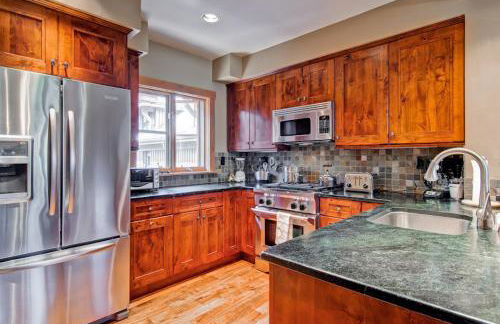 Villa Montane 221 by East West Hospitality - Foto 25