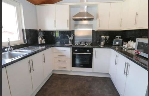 family honeybeelodge york Hot Tub and wood burner - Foto 12