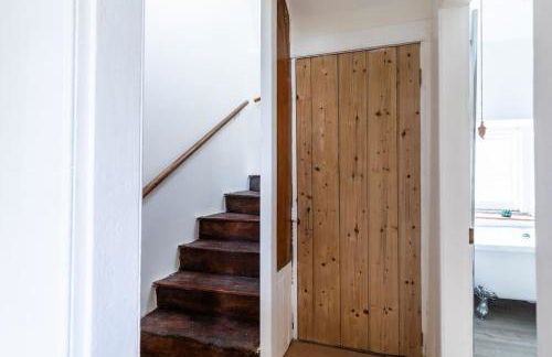 Charming Cottage - Country Views - Photo 24