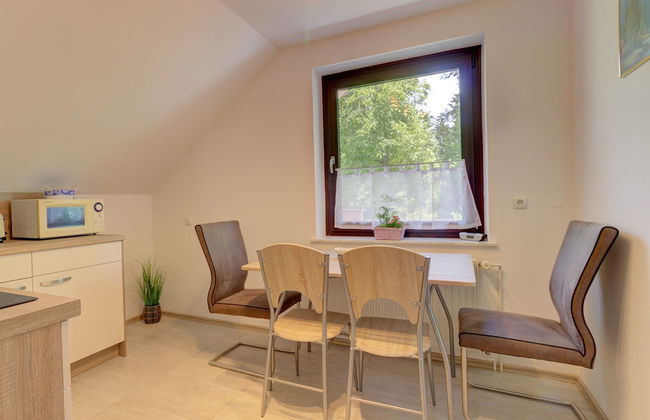 Charming Apartment in Bled Near Lake - Photo 10