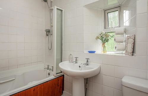 East Hook Holiday Cottages - Clover Cottage - Photo 16