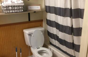 2br home with patio near lakes and walking trails - Foto 8