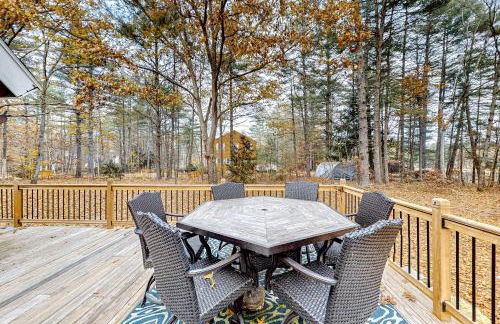 Dock! Dog-Friendly Lakefront Gem in Southern Maine - Foto 38