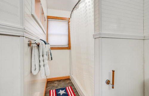 Delton Lake House with Boat Dock Fish, Swim and More! - Foto 16