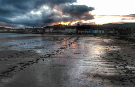 Beside the Bay - Photo 10