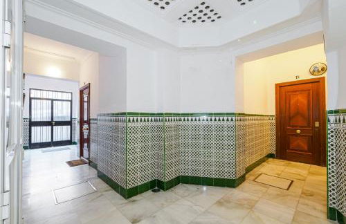 Bonito y muy fresco apartamento con patio privado - Photo 28