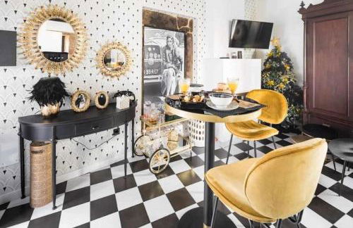 La Suite Años 20 Bañera, chimenea de leña y terraza - Foto 11