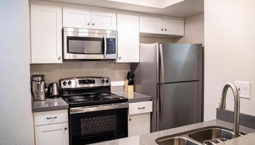 Modern Cozy next to Microsoft, Queen Bed, Parking - Foto 4