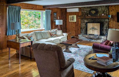 Chester Farmhouse on 100 Acres, 15 Min to Okemo! - Foto 3