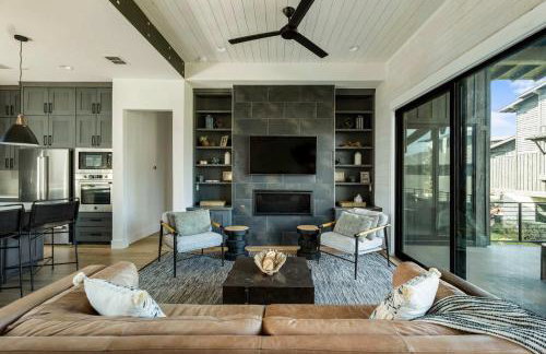 Luxe 3BR Lake Escape - BBQ Firepit & Pickleball - Foto 9