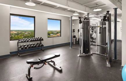 Above All-d'town, parking, gym, cruise, walkable - Foto 6