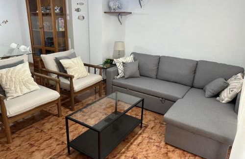 Piso en Pedregalejo a 50m de la playa. - Photo 1