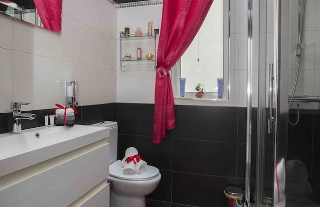 Luxury 2 Bed Apartment - Foto 25