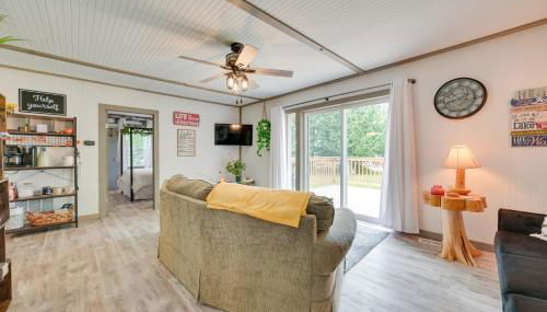 Lakefront Michigan Abode with Deck and Fire Pit! - Foto 4