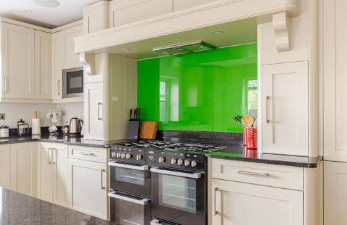 Spacious farmhouse with stunning valley views - Foto 31