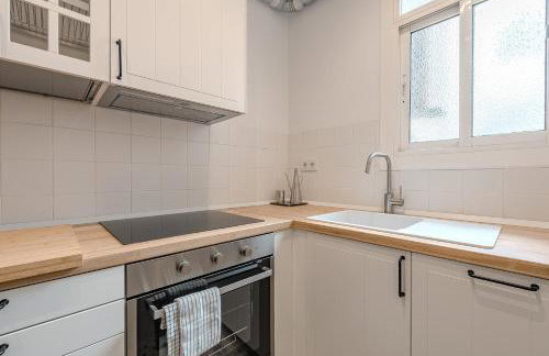 Apartamento reformado de 3 habitaciones en Sagrada Familia - Foto 13