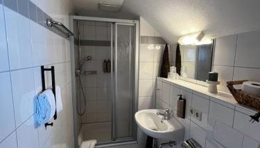 Almgasthaus Knöpflesbrunnen Doppelzimmer - Photo 2