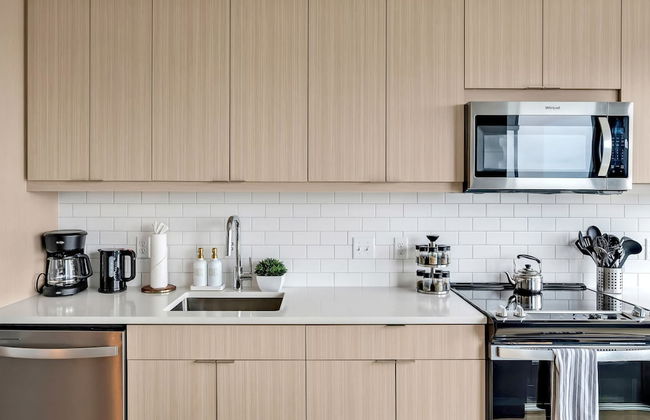 High-rise Apt Raleigh Free Parking Sunset View 1 - Foto 10