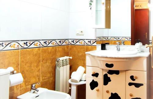 AMORES DE ASTURIAS - Foto 13