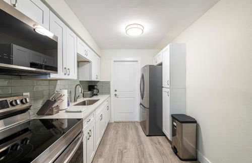 2bd 2ba Sunview 1 2Mins to BeachPool - Foto 9