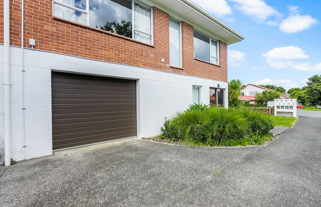 Inner City Retreat - WiFi - Netflix - Photo 45