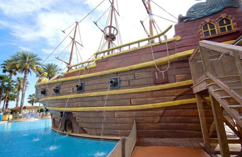 Lion King-themed condo near Disney, Sea World, Universal and OCCC with pool, spa, restaurants, shuttle, private balcony, and the BEST view of fireworks shows - Foto 24