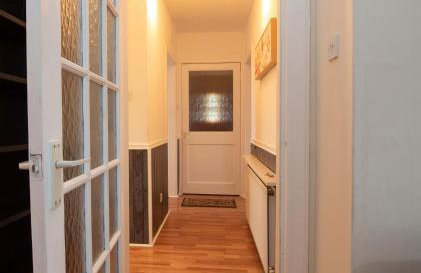 PREMIER - Chapel House with Driveway! - Foto 16