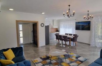 Villa Lukas&Ana s bazenom,dječjim igralištem - Photo 59