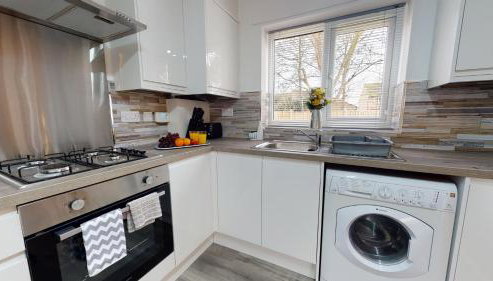 SRK Serviced Accommodation, 2 Bedroom Private Apartment, Business, Leisure, Contractors - Foto 5