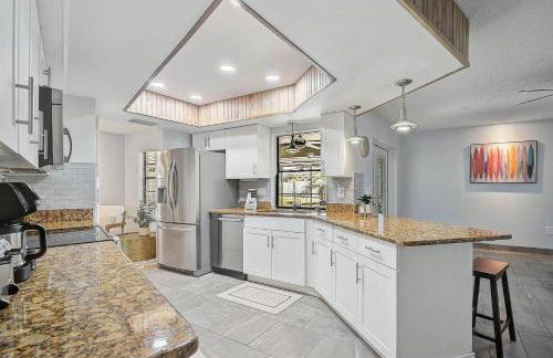 The Luxe Oasis - Foto 33