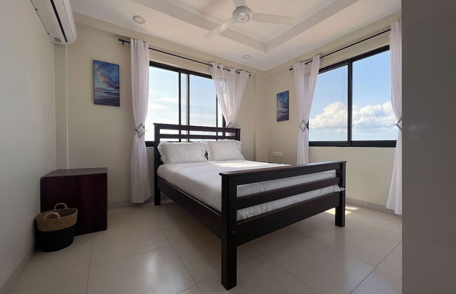 Remarkable 3-bed Apartment in Zanzibar - Photo 3
