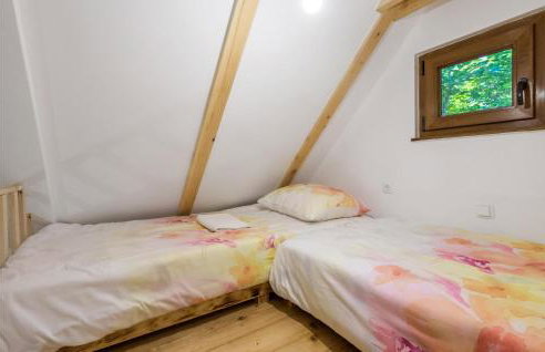 Gorgeous Home In Gospic - Photo 33