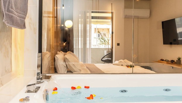 Luxury Suites with JACUZZI by Sea&theCity - Foto 2, Imagen principal