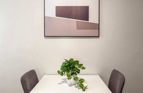 Chic City Retreat 1BR Unit - Church A2 - Foto 5