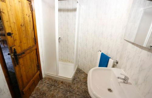 A casa dos carros - AS CASAS DO POZO - - Foto 5