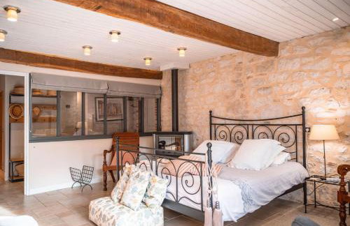 Casa Guillarmou - Évasion Enchantée avec Piscine Chauffée, Spa & Clim - Vue Exceptionnelle - Foto 9