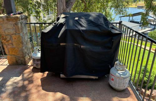 Lakefront Home with WiFi, Entertainment, Dock & Lake Views - Dogs OK - Photo 2